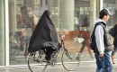 Op het trottoir / On the sidewalk - FaceMePLS