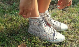 Tying shoes - Lombardy Poplar
