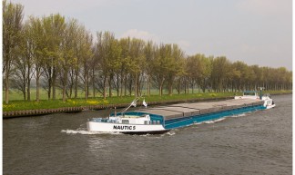 Meevaren op het binnenvaartschip Armira ..! Amsterdam-Rijnkanaal ….. - Martha de Jong-Lantink
