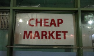 Cheap market, Chinatown - Joel Abroad