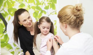 TBE-vaccination hos Apotek Hjärtat - Apotek Hjartat