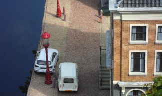 Dubbel geparkeerd in Madurodam - Henk-Jan van der Klis