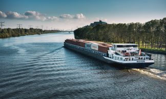 Cargo ship // Amsterdam - Merlijn Hoek