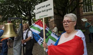 Protest Groningen bij bezoek Kamp - Milieudefensie