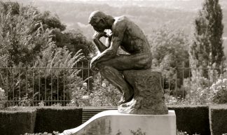Le Jour ni l’Heure 7571 : Le Penseur, 1880-1903, tombe d’Auguste Rodin, 1840-1917, villa des Brillants, Meudon, Hauts-de-Seine, Île-de-France, dimanche 12 août 2012, 17:50:15 - Renaud Camus