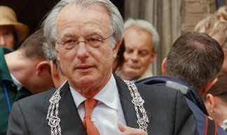 Mr. J.J. (Jozias) van Aartsen burgemeester van 's-Gravenhage - Gerard Stolk