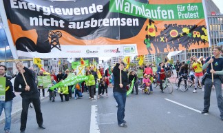 Energiewende - Warmlaufen für den Protest - Uwe Hiksch