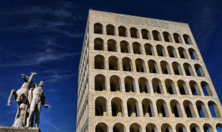El coliseo cuadrado. La Arquitectura del poder. - Javier Enjuto