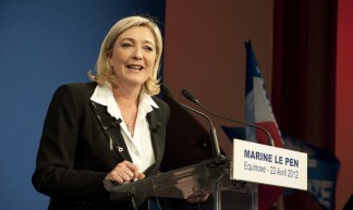 Marine Le Pen à la tribune - Rémi Noyon