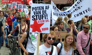 Studenten demonstratie voor behoud basisbeurs - Jos van Zetten