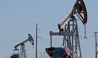 Oil pumps in southern Russia - World Bank Photo Collection