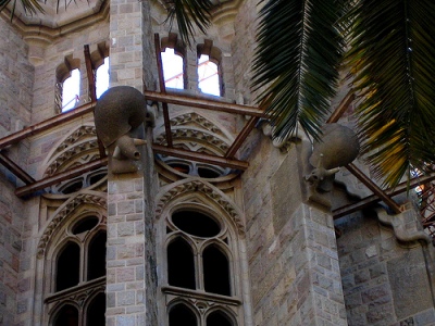 cc Flickr miche11e photostream snails on Gaudí's Sagrada Familia cathedral
