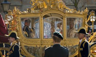 the dutch royal family loves me! - Pixel Addict