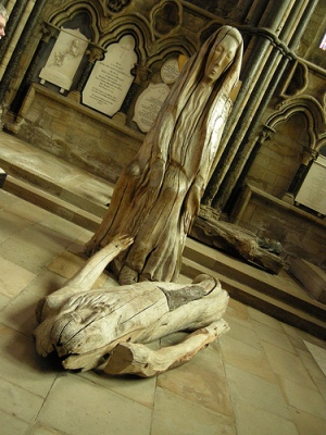 cc Flickr Peter-Ashley Jackson Pietà (Durham Cathedral)