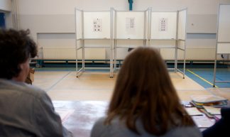 Stemlokaal provinciale verkiezingen 2015 - Sebastiaan ter Burg