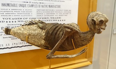 cc commons.wikimedia.org Feejee Mermaid, shown in P.T. Barnums American Museum, 1842 as leased from Moses Kimball of the Boston Museum, papier mache Peabody Museum, Harvard University