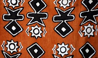 Cloth with african pattern - Markus Reinhardt
