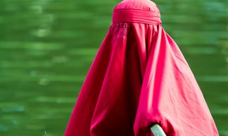 Burka - Ary Kerner