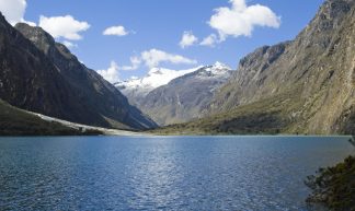 Laguna de Llanganuco Peru Huaraz - Martin Collazos