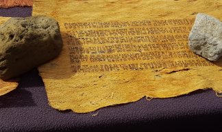 Rongorongo script on Tapa cloth, Rapa Nui - Arthur Chapman