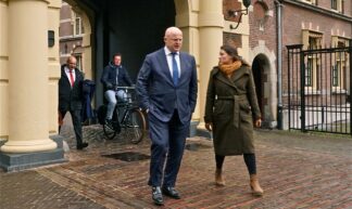 Minister Grapperhaus aan de wandel - Roel Wijnants