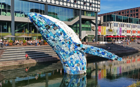 Flickr Nanda Sluijsmans Metershoge plastic walvis Utrecht CC BY-SA 2.0 sloten