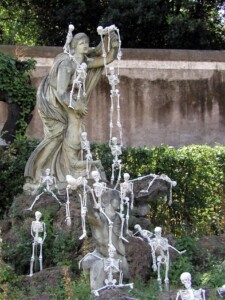 Flickr CC BY-NC 2.0 Bob Marquart Skeletons in the Garden 1 Villa Medici, Rome 21 July 2002