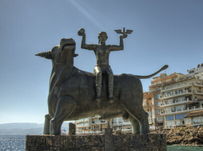 Flickr CC BY-NC 2.0 Neil Howard Europa and Zeus, at Agios Nikolaos in Crete